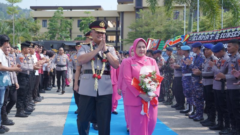 Doa Penuh Kehangatan Iringi Langkah Pamit Irjen Pol Adi Deriyan Jayamarta