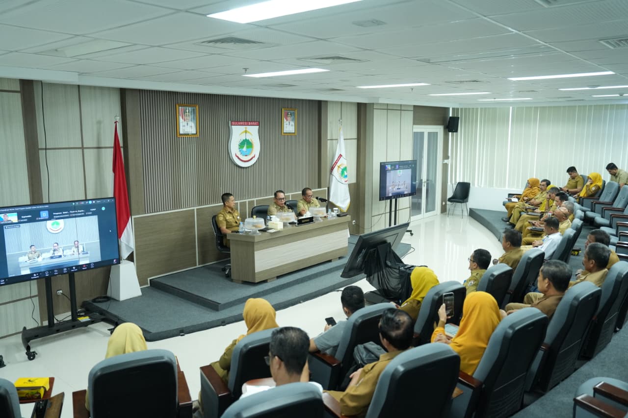 Sekprov Memimpin Rakor Monev Awal Program Gerakan Sulbar Mandarras