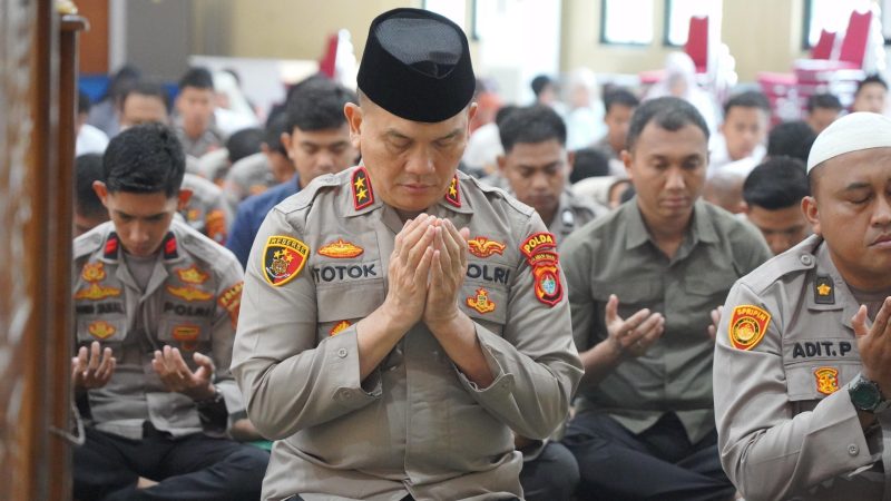 Hadapi Ancaman Karhutla dan kekeringan, Kapolda Sulbar Pimpin Doa Bersama dan Istigasah