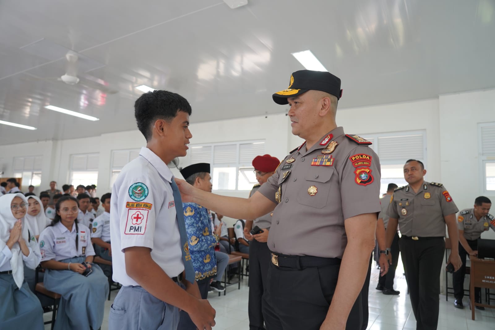 Bakar Semangat Generasi Emas, Kapolda Sulbar Kunjungi SMKN 1 Rangas