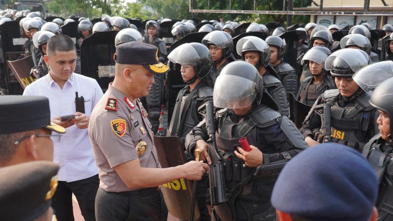 Siap Mengawal Aspirasi dan Tangani Karhutla, Kapolda Sulbar Cek Langsung Kesiapan Personel dan Sarpras