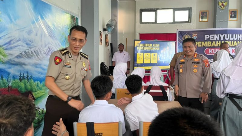 Edukasi Hukum Sejak Dini, Ditbinmas dan Bidkum Polda Sulbar Bedah KUHP-KUHAP