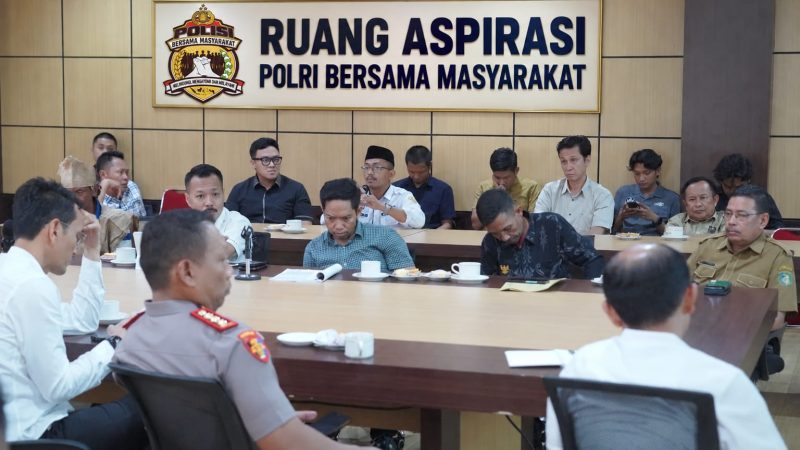 Persoalan Lahan Warga Pasangkayu, Kapolda Sulbar Kedepankan Dialog dan Kepastian Hukum